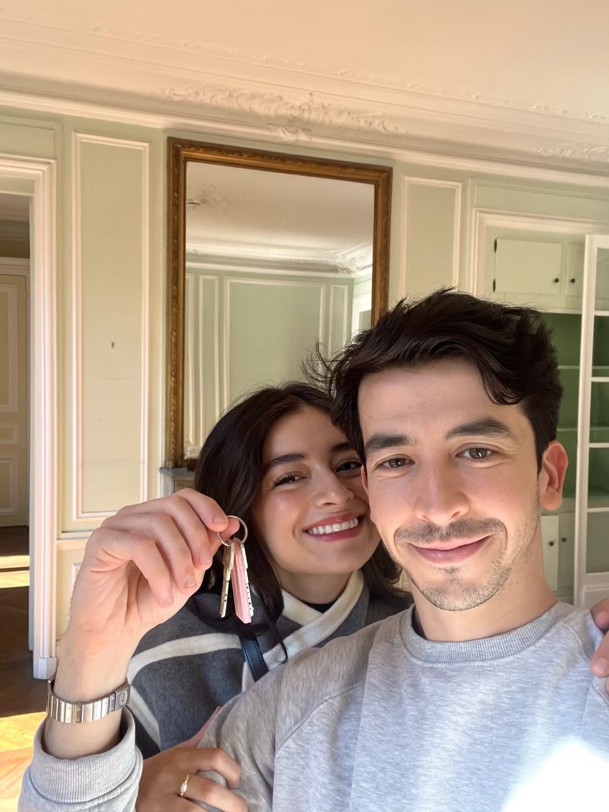 Julissa and Stefano in their first home in Paris